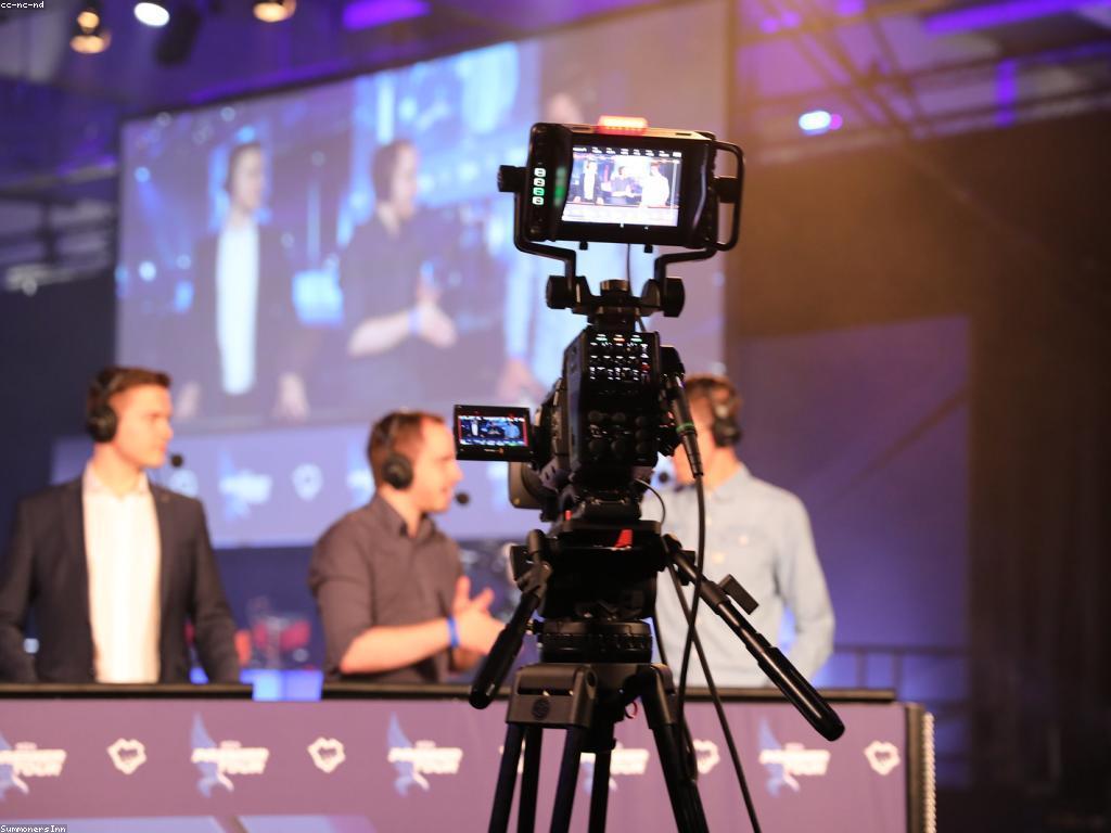 ការប៉ះពាល់នៃព្រឹត្តិការណ៍ E-Sports ដល់សហគមន៍