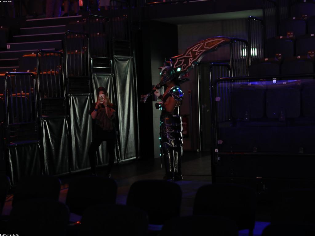 ប៉ះពាល់នៃព្រឹត្តិការណ៍ E-Sports លើយុវជន