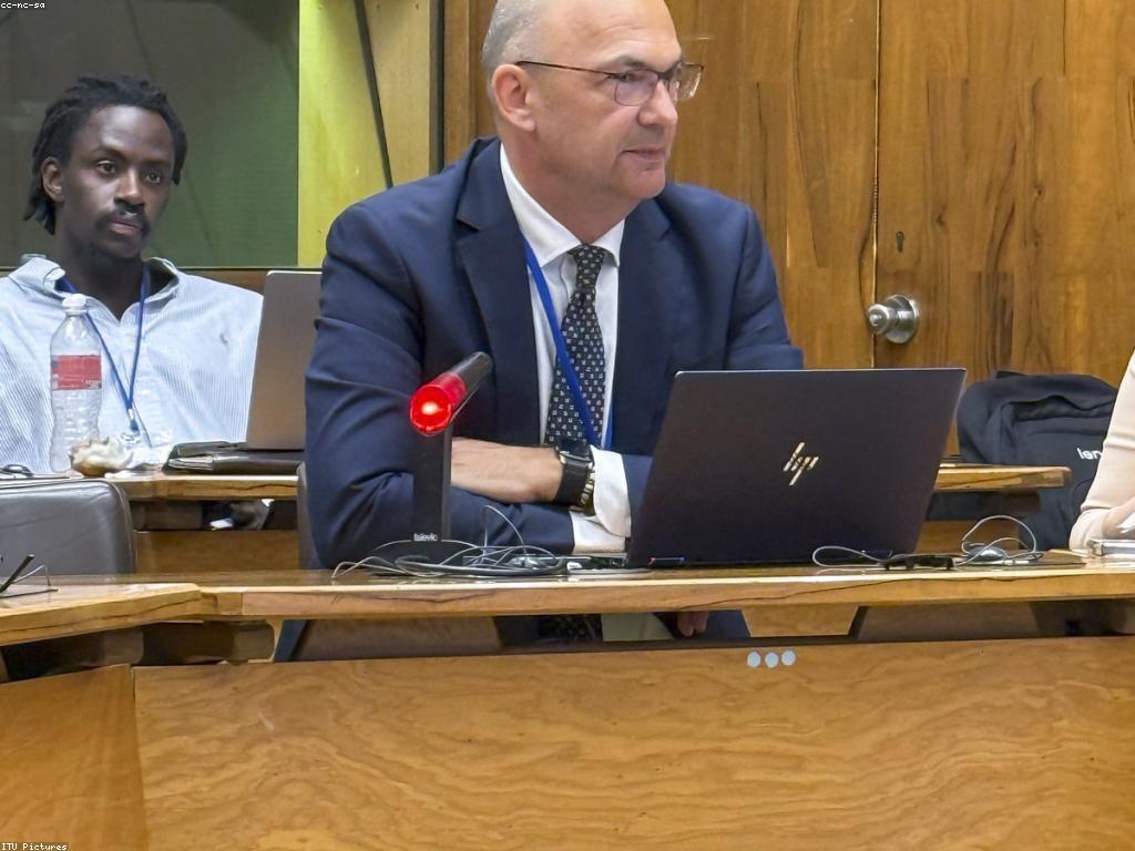 ការបកស្រាយពីស្លុតបច្ចេកវិទ្យា និងអត្ថប្រយោជន៍របស់វា